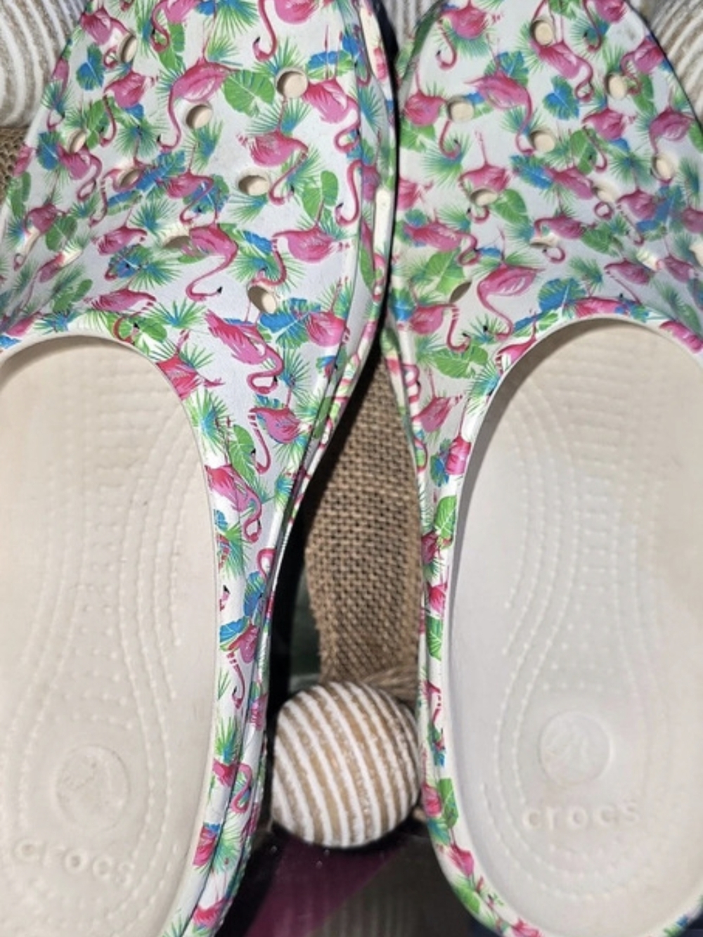 Crocs Classic Vacay Vibes Clog Floral Clogs Pink & Green Women's US 7